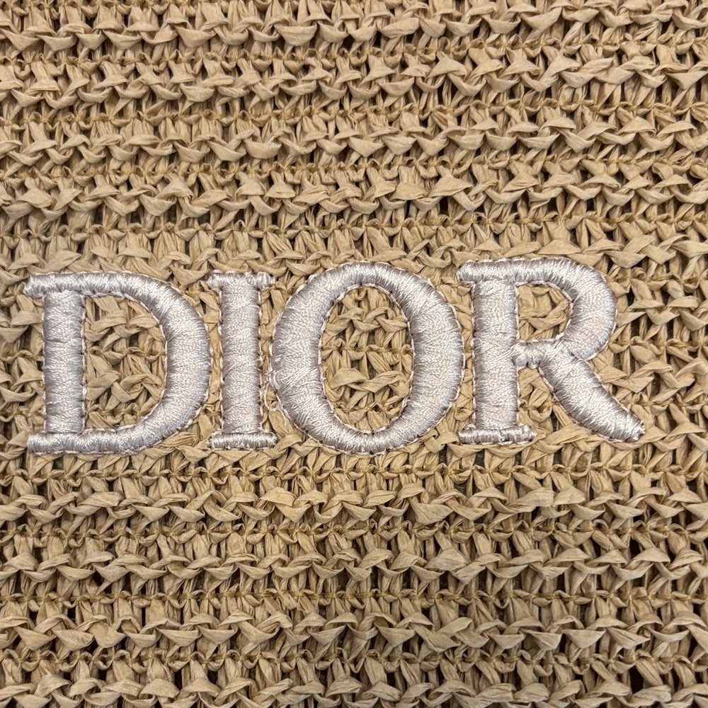 Brand new - Dior Raffia Woven Pouch Clutch Wristlet with Strap - Picture 4 of 8
